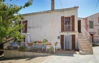 Beautiful Apartment In Rospigliani - - 0