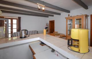 Beautiful Apartment In Rospigliani - - 5
