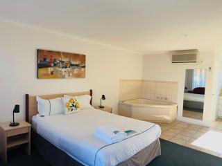 Beachcomber Motel & Apartments - Apollo Bay - 1
