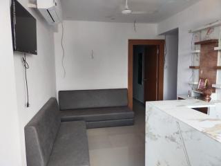 Hotel Reach & Rest - - 3