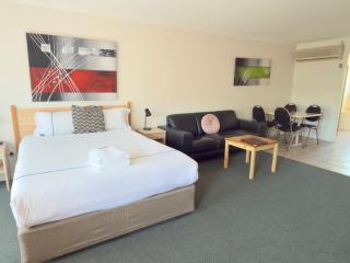 Beachcomber Motel & Apartments - Apollo Bay - 7