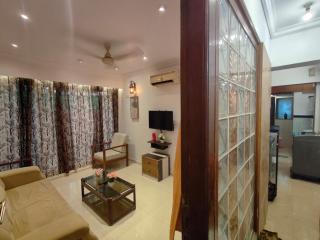 cozy 1bhk apartment Andheri - Bombay - 1