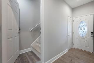 Tranquil Beach & Hot Tub & Pool Getaway - 2