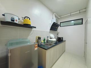 Kuching Cozy Comfort 07 - Urban Ember GEM Suites 7 Pax near Airport & Saradise - Kuching - 6