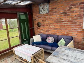 Cosy Home with River Views, Sauna & Gym - - 3