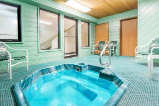 Super 8 by Wyndham Lexington - Lexington - 2