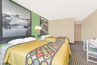 Super 8 by Wyndham Lexington - Lexington - 1