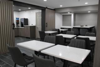 Super 8 by Wyndham Athens - Athens - 8