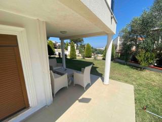 Suitable Family Home with Garden - Ayvalık - 4