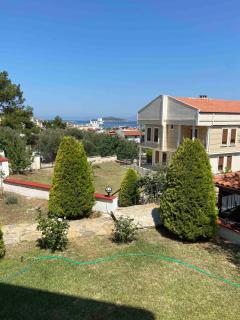 Suitable Family Home with Garden - Ayvalık - 2