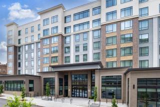 Embassy Suites By Hilton Asheville Downtown - 4