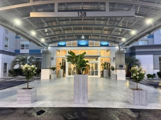 DoubleTree by Hilton Brunswick - Parkwood - 9