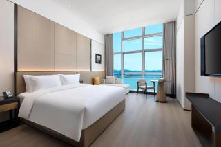 Days Hotel by Wyndham Shantou Zhugang - Shantou - 0