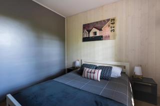 Maison familiale avec piscine au Cap Ferret Gîte chaleureux 5 chambres idéal pour familles avec enfants Proche plages pistes cyclables et forêt Calme confort et nature pour des vacances inoubliables proche Arcachon - 5
