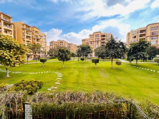 Luxury Inn 3BR Amazing Garden view in Madinaty B1 - Madinaty - 0