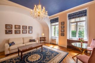 Deluxe Charles Bridge Apt Old Town, Garden View, city centre - Prag - 9