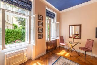 Deluxe Charles Bridge Apt Old Town, Garden View, city centre - Prag - 4