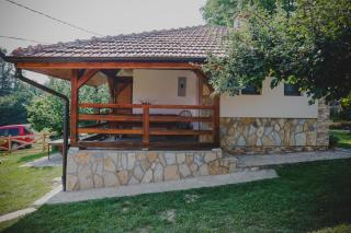 Stara kuća i brvnara - Velereč - 1
