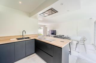 Villa climatisée avec piscine et stationnements - Vendargues - 4