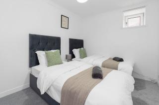 Free Parking - Sleeps 6 - Central - New Interior - Greenock - 3