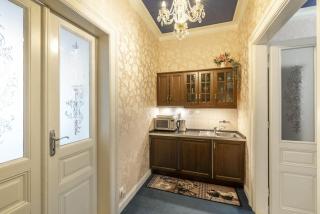 Deluxe Charles Bridge Apt Old Town, Garden View, city centre - Prag - 3