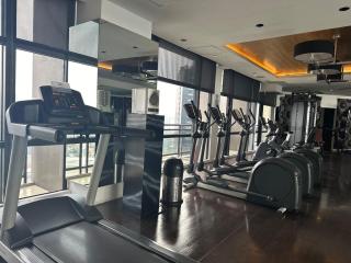 Sunset View 1 BR with balcony FREE Pool&Gym Access - Manila - 2