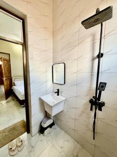 Dar Es Salaam MetroLuxe Stays- 15mins CityCenter - Dar es Salaam - 2