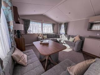 Lovely 8 Berth Caravan In Norfolk At Haven Hopton Holiday Park Ref 80055T - Great Yarmouth - 4