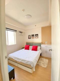 1 BR Condo Unit at The Celandine Condominium near Ayala Cloverleaf Mall - Manila - 5