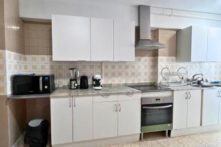 3-bedroom 2-bathroom flat ideal for families and nomads - Alicante - 6