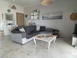 J&J Seaview Apartment - 8