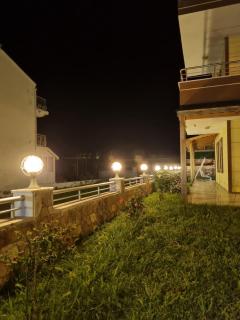 Family-Friendly 3BR Villa 50m to Beach Quiet & Spacious in Ayvalik - Ayvalık - 4