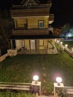 Family-Friendly 3BR Villa 50m to Beach Quiet & Spacious in Ayvalik - Ayvalık - 3