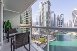 StayShort - Vibrant Studio in JLT Sleeps 4 with Lake Views! - 0