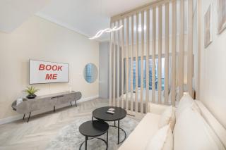 StayShort - Vibrant Studio in JLT Sleeps 4 with Lake Views! - 4