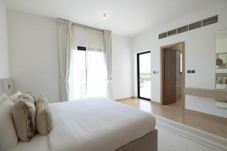 Designer Furnished Villa with Luxury Finishes in Springs 14 - 8