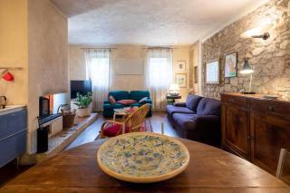From the city to nature Mezzane di sotto VR pet-friendly - - 0