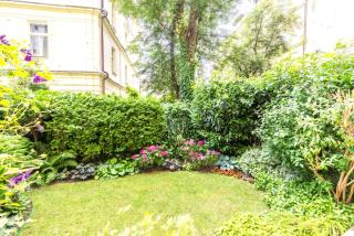Deluxe Charles Bridge Apt Old Town, Garden View, city centre - Prag - 5