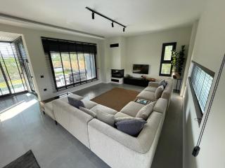 Villa Dora Ortaca - - 0