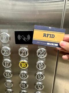 FREE Parking, Sauna, Gym & Pool Access, FAST Wi-Fi, Nespresso Coffee Machine with FREE coffee Pods, Elegant Balcony Over Venice Grand Canal, Walking Distance Brtish Embassy, 5 min drive to BGC, 10 mins drive to Manila Airport Terminal 3 - Manila - 8