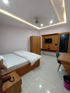 NBR SADAN Hotel & Restaurant - 8