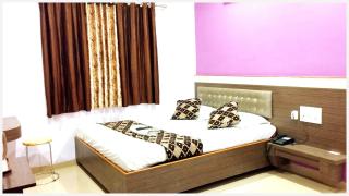 !! SHIRDI Hotel Sai Bala Ji Residency Near Shri Sai Baba Temple - Offers Hygiene & Spacious Rooms - #Restaurant #Wi-fi # Parking & Excellent Customer Service - A Premium Hotel In SHIRDI !! - Shirdi - 8