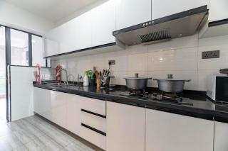 Smart elegant three bedroom apartment with swimming pool fully equipped gym children playground and great breathtaking views - 5