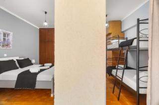 Adigonis Apartment next to the metro station - 5