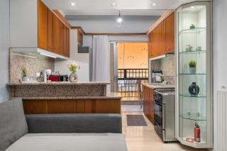 Adigonis Apartment next to the metro station - Atene - 3