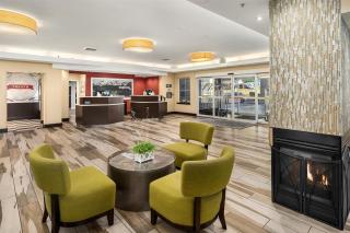 Hampton Inn & Suites Seattle North/Lynnwood - 2