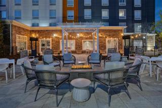 Hilton Garden Inn Blacksburg University - Blacksburg - 1