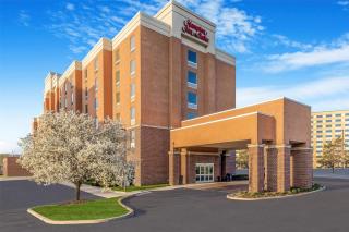 Hampton Inn & Suites Detroit/Airport Romulus - Romulus - 0