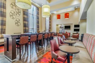 Hampton Inn & Suites Detroit/Airport Romulus - Romulus - 4