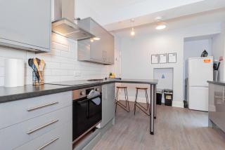 Modern 5-bed - Sleeps 10-walk To Centre & Parking - Southampton - 7